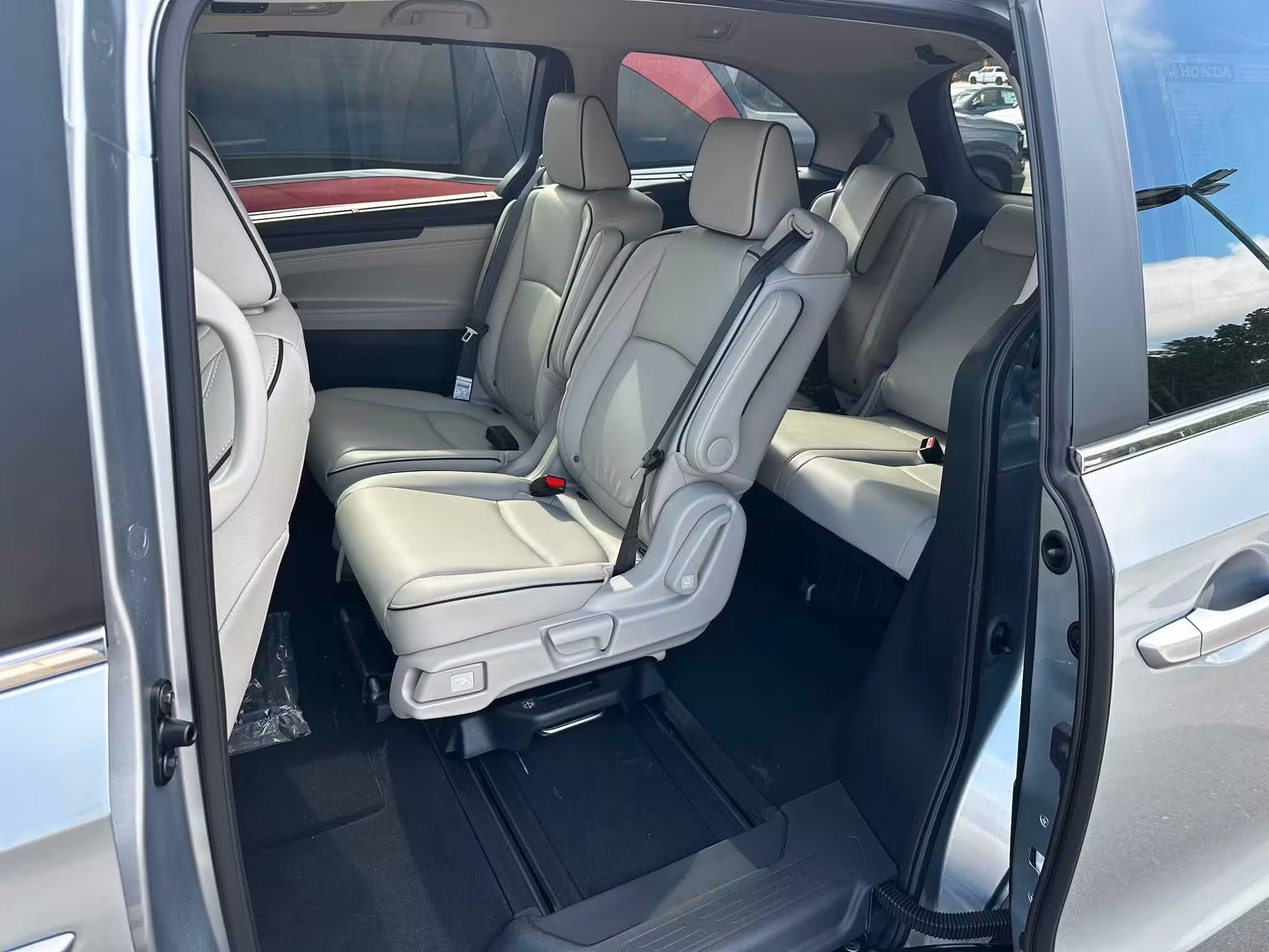 2026 Honda Odyssey Touring 14