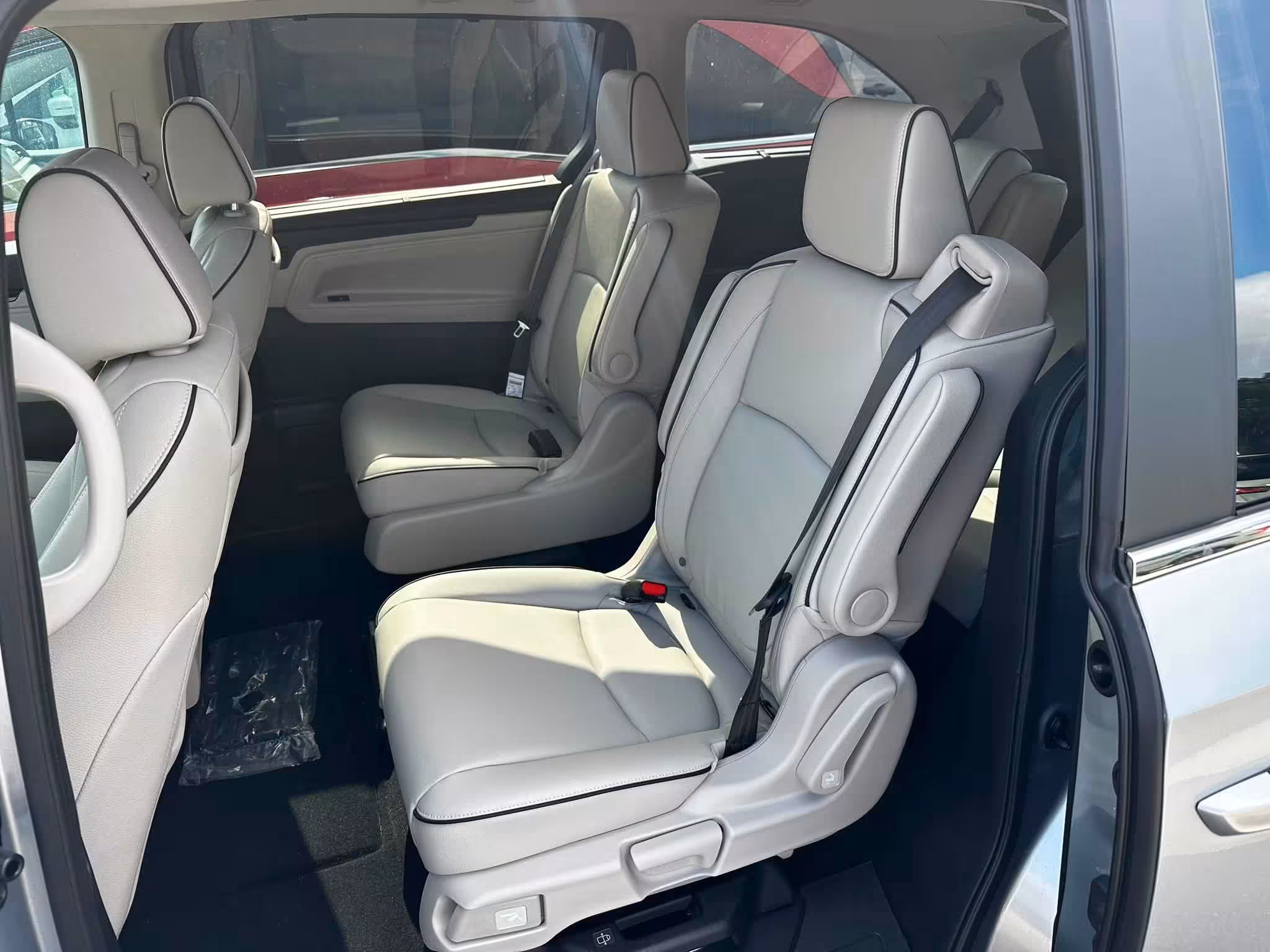 2026 Honda Odyssey Touring 2
