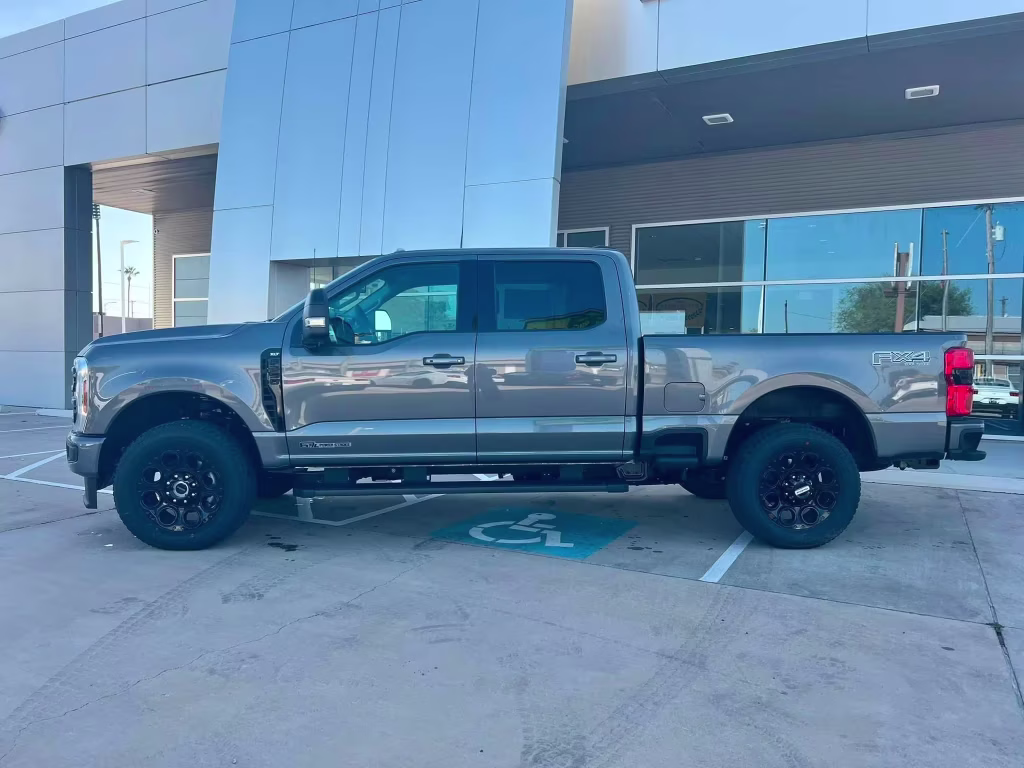 Ford F 250 Super Duty 4